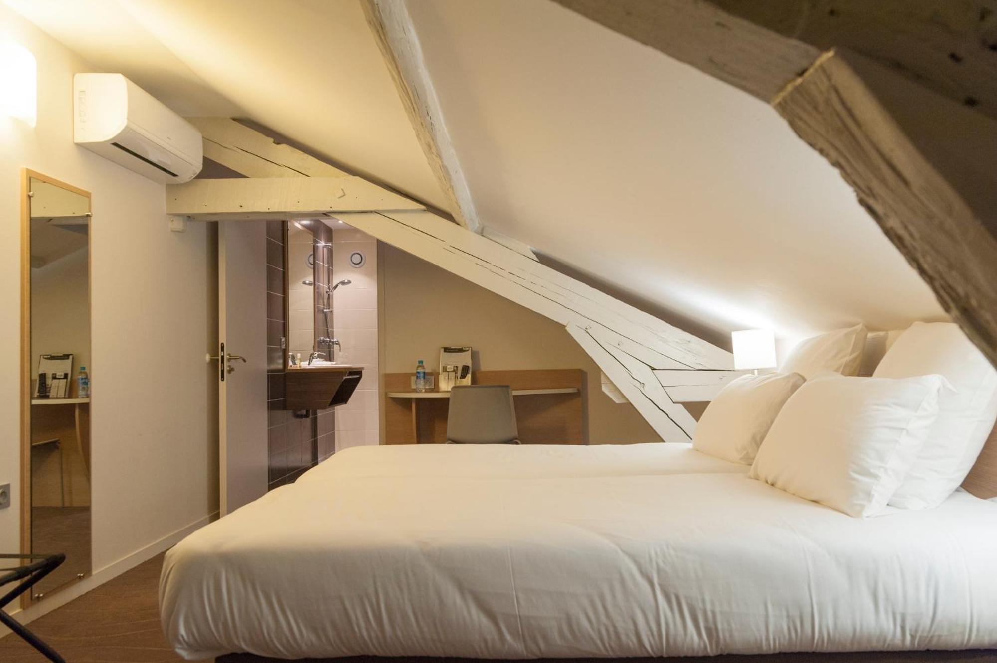 Brit Hotel Macon Centre Gare ภายนอก รูปภาพ