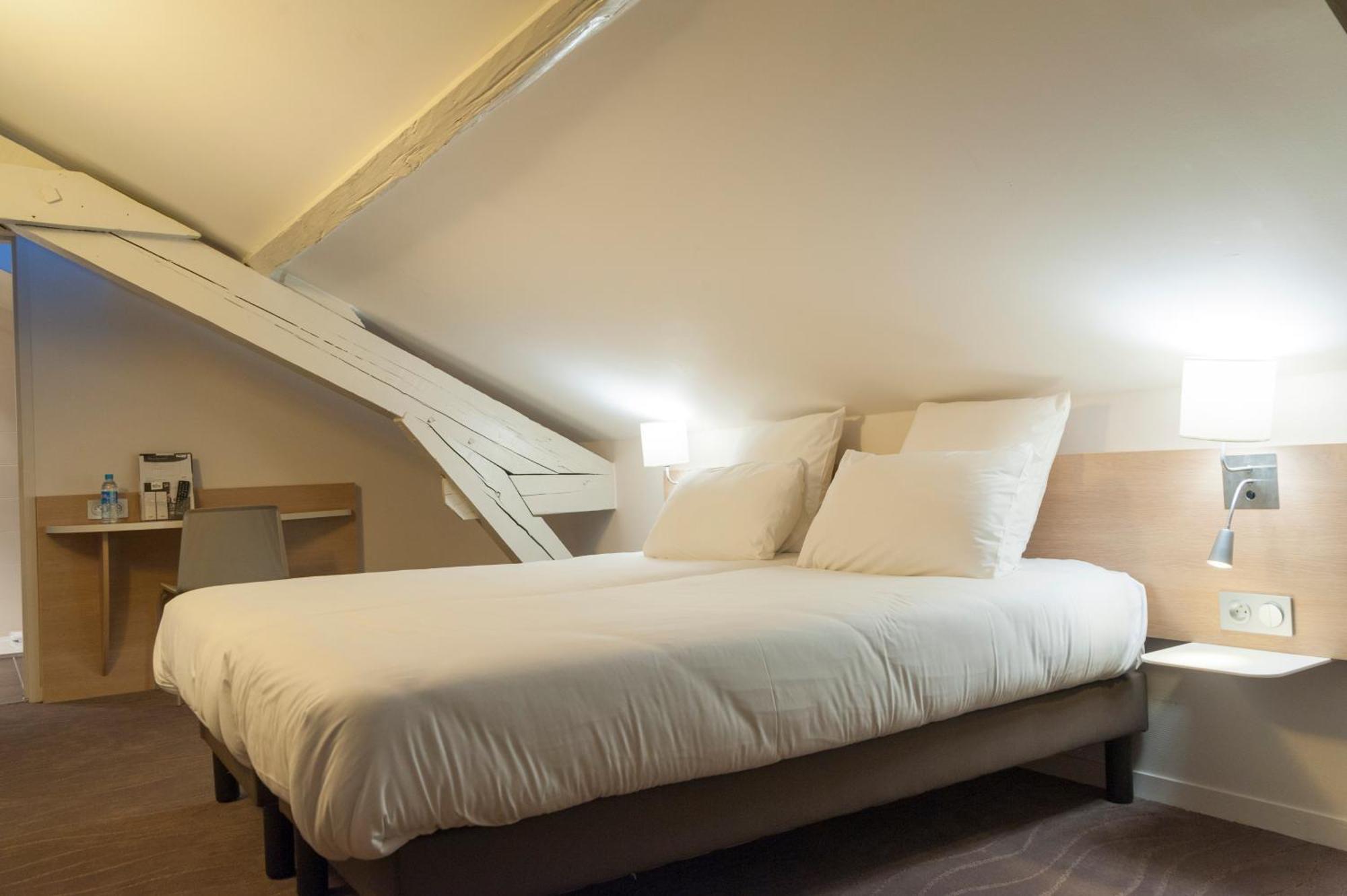 Brit Hotel Macon Centre Gare ภายนอก รูปภาพ