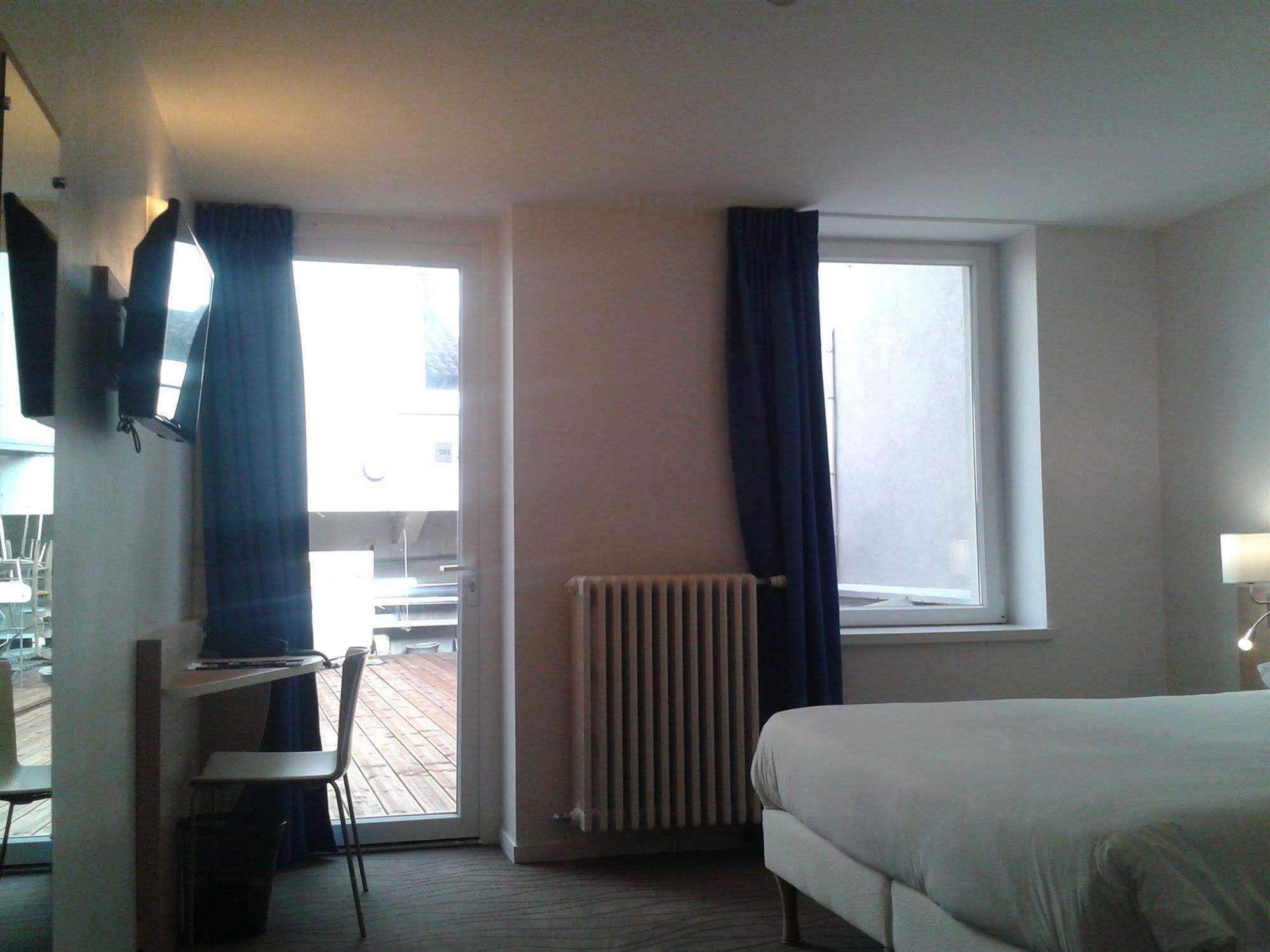Brit Hotel Macon Centre Gare ภายนอก รูปภาพ